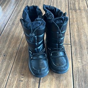 Kids Snow Flurry Insulated Snow Boots